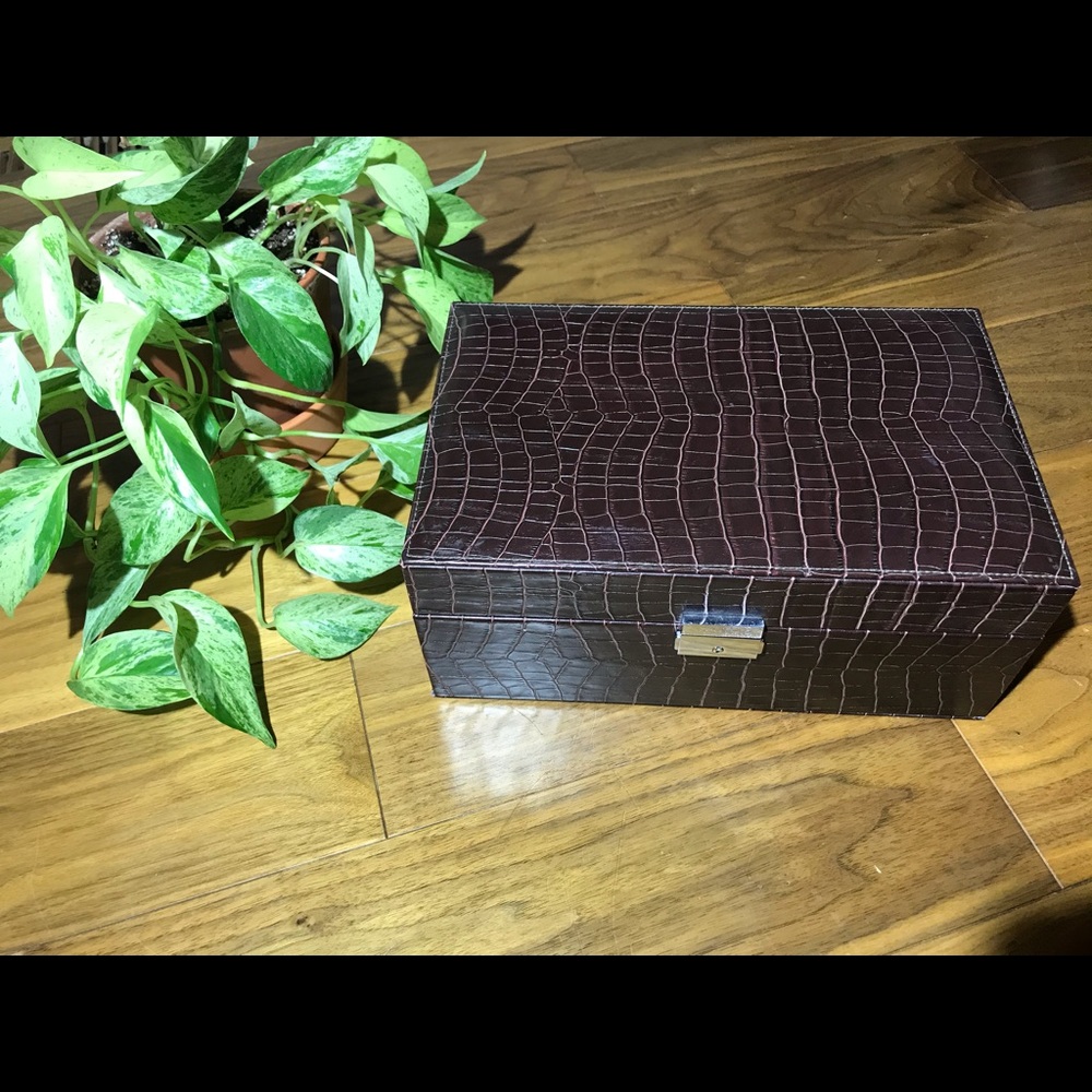 Bobbi Brown locking makeup box